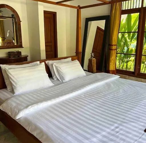 Bali Berg Villa, * Sanur (Bali)
